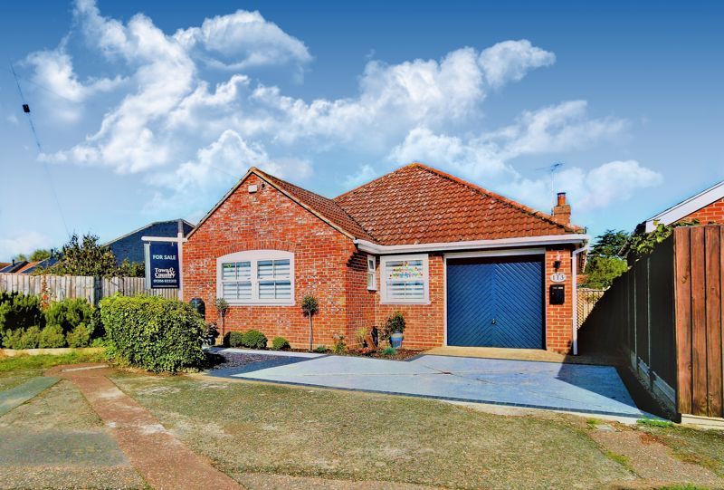 3 bed detached bungalow for sale in Ernest Road, Wivenhoe CO7 Zoopla