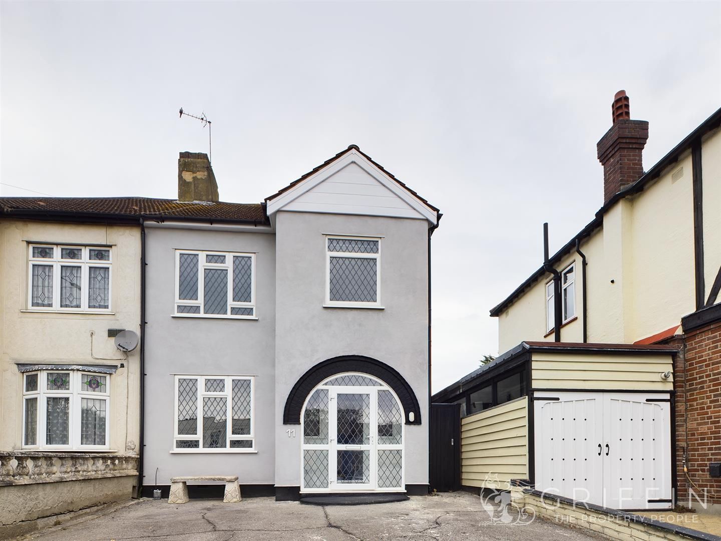 3 bed semidetached house to rent in Eastern Avenue East, Romford RM1 Zoopla