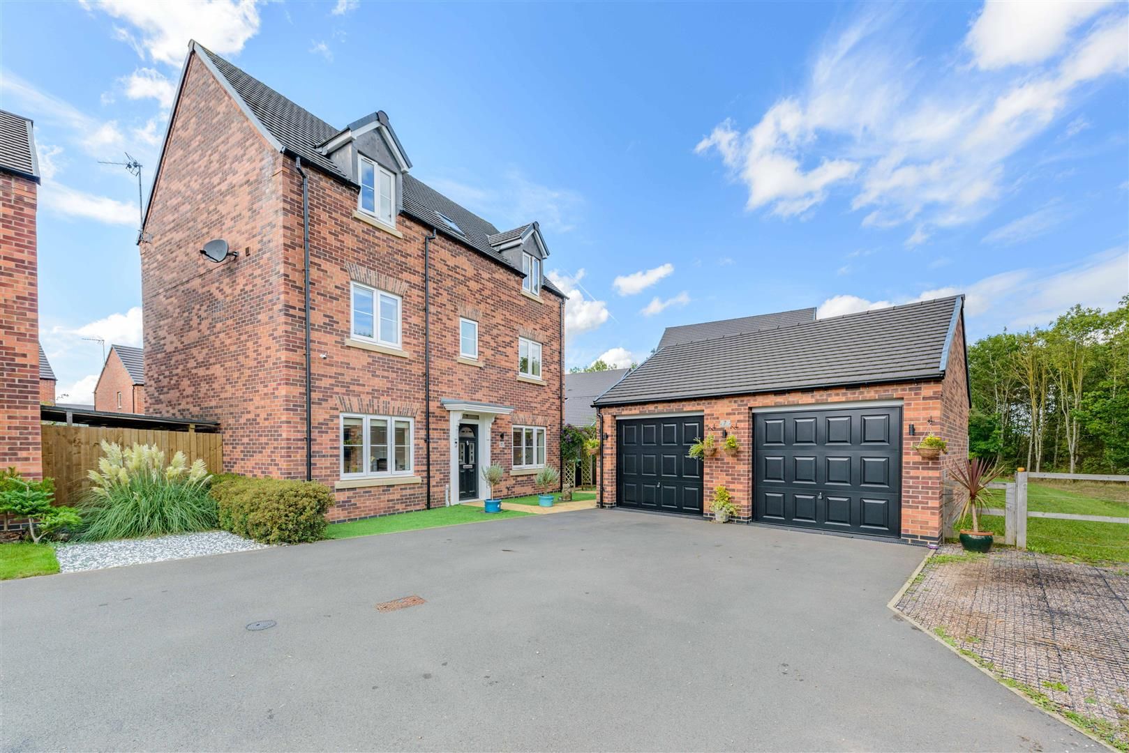 4 bed detached house for sale in Adams Park Way, KirkbyInAshfield