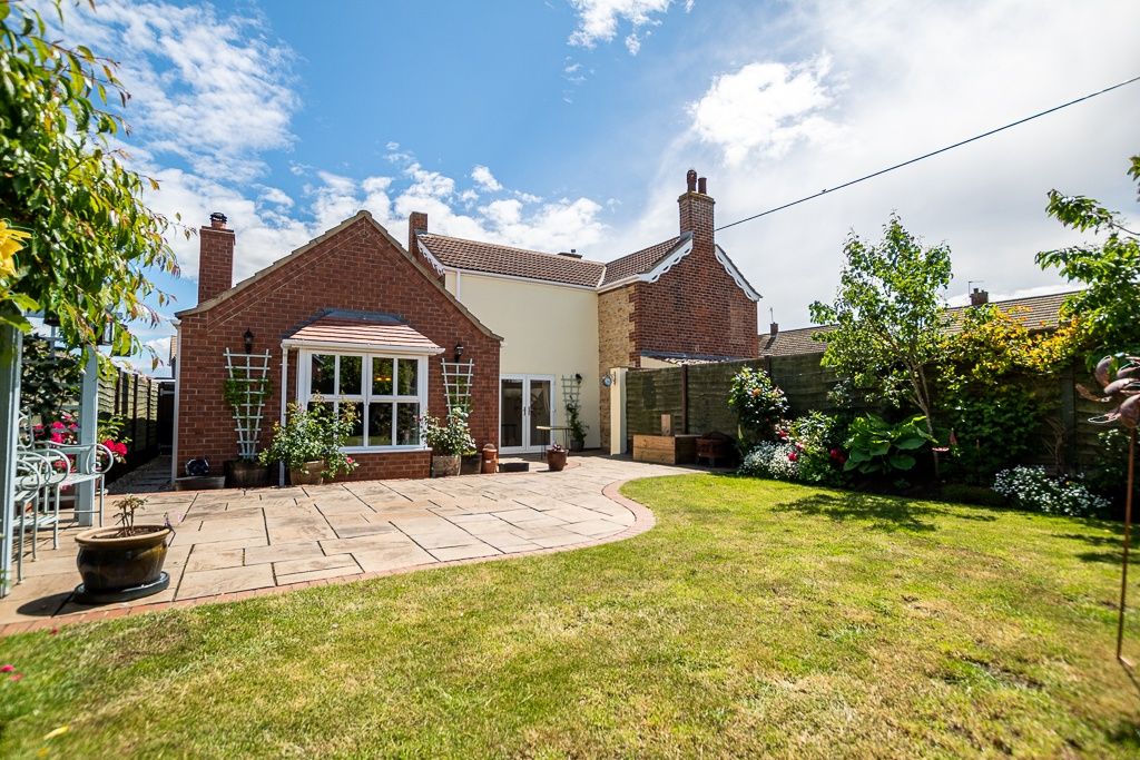 3 bed detached house for sale in Ash Grove, Messingham DN17 Zoopla