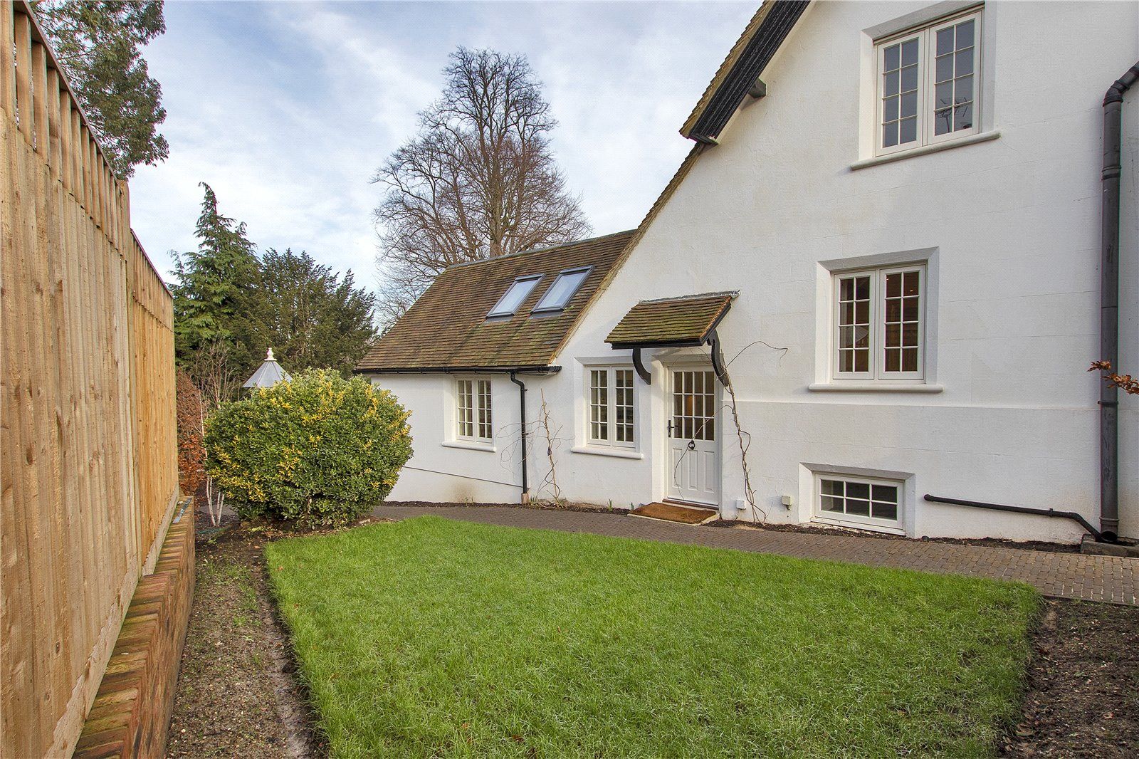 3 bed semidetached house for sale in High Street, Chipstead, Sevenoaks