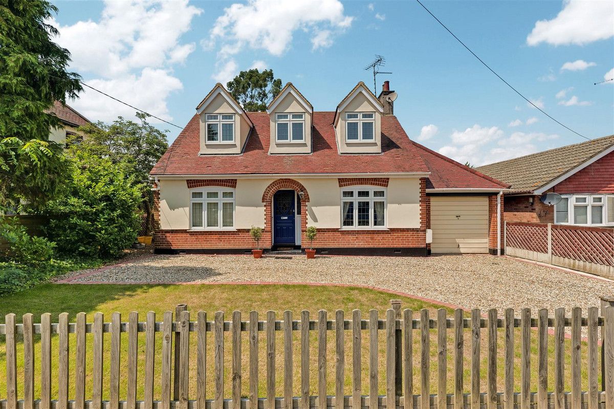6 bed detached house for sale in Templewood Road, Hadleigh SS7 Zoopla