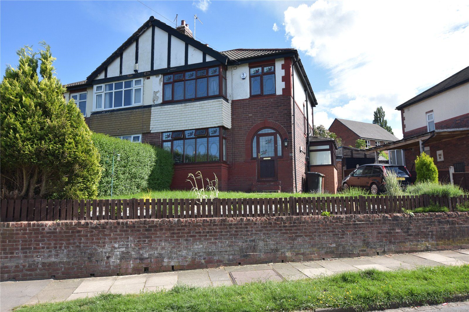 Summerfield Gardens, Leeds, West Yorkshire LS13  