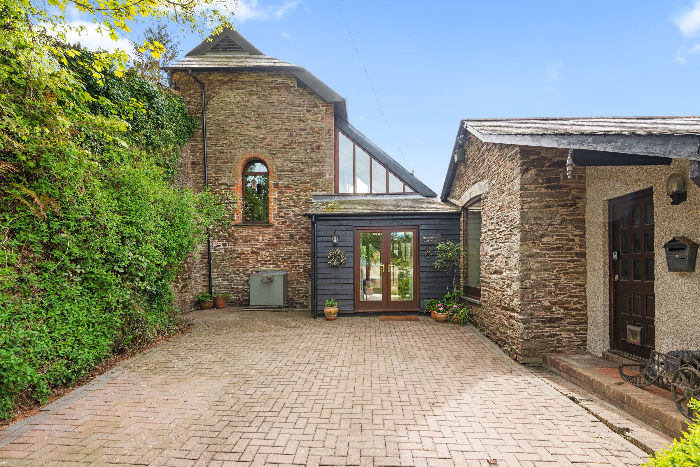 5 bed barn conversion for sale in Pool Mill, Newton Ferrers, South