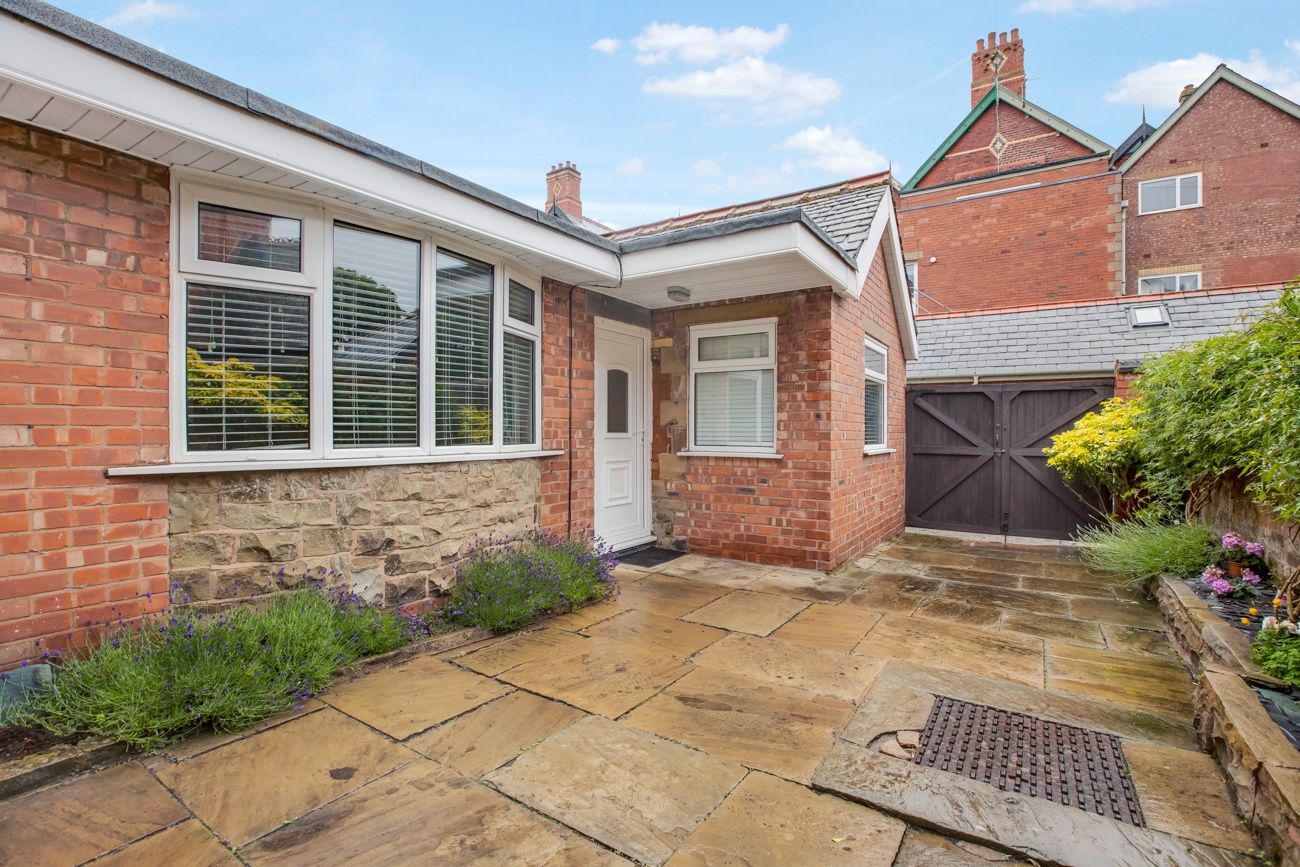 1 bed cottage for sale in Clifton Drive North, Lytham St. Annes FY8