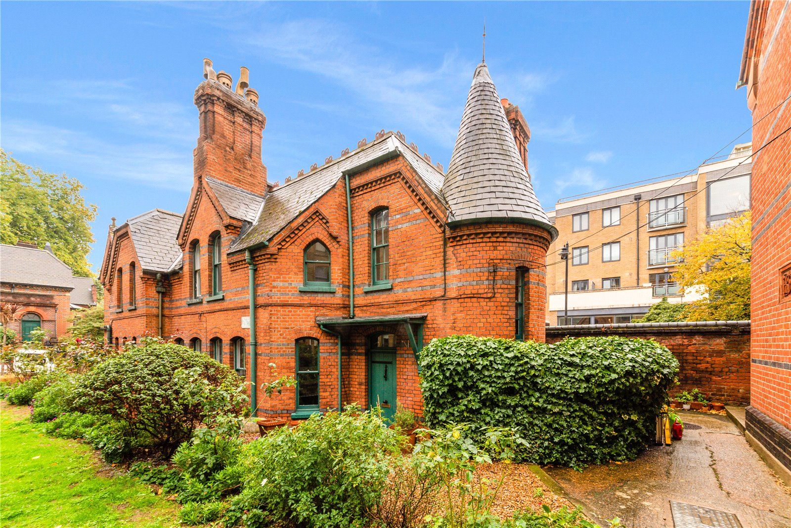 2 bed end terrace house for sale in Fairfield Road, London E3 Zoopla
