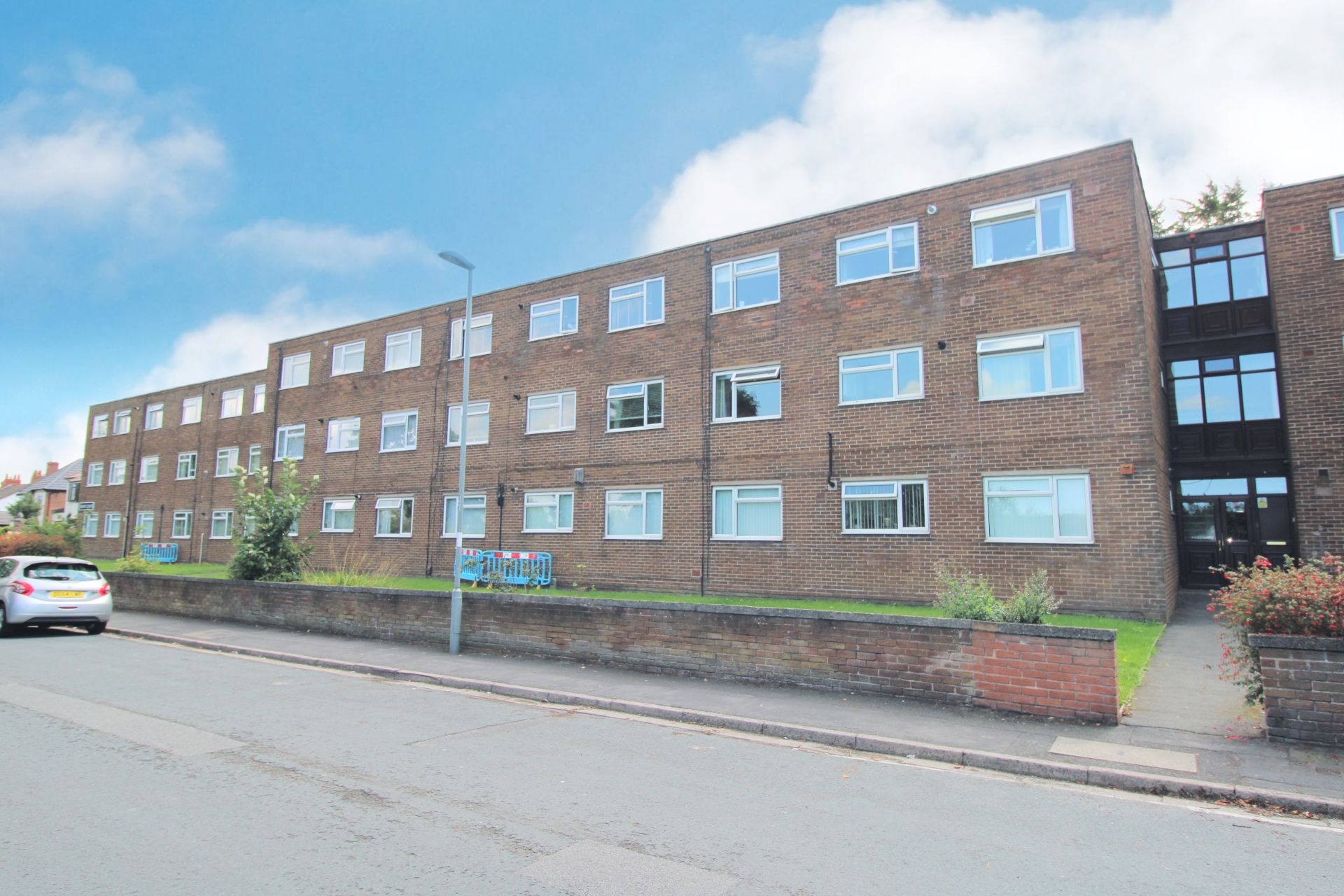 1 bed flat for sale in Moor Court, Fazakerley, Liverpool L10 Zoopla