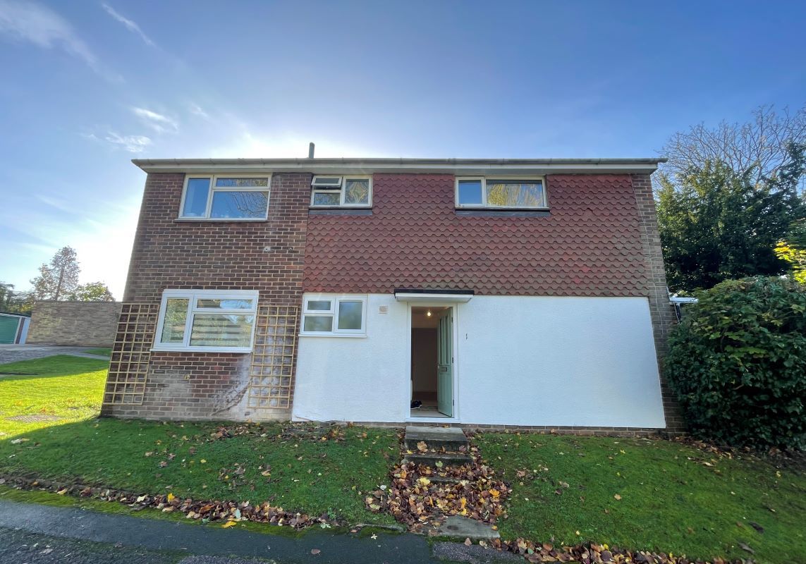 2 bed flat for sale in 1 Trevor Close, Harrow, Middlesex HA3 Zoopla