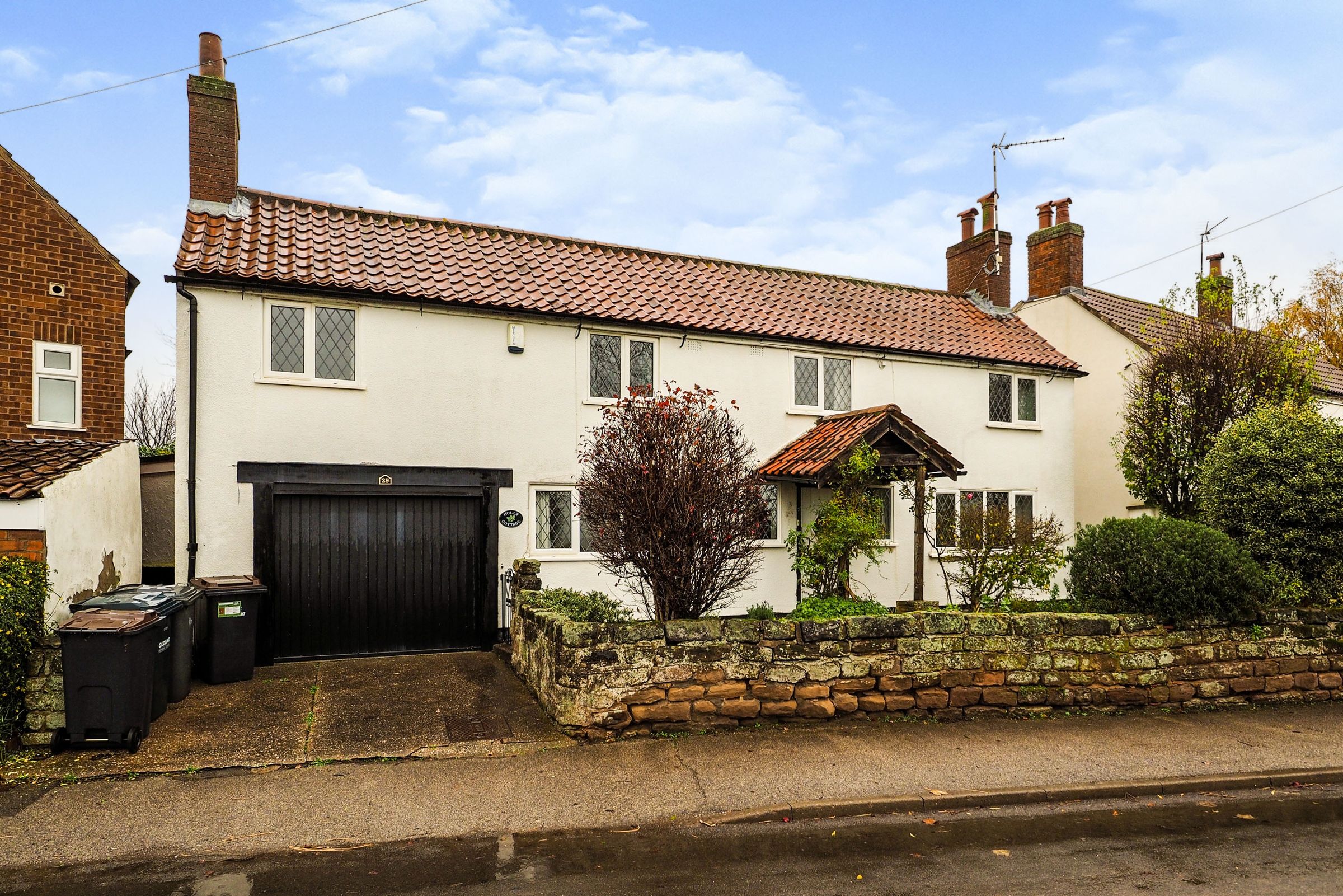 4 bed detached house for sale in Shelt Hill, Woodborough, Nottingham