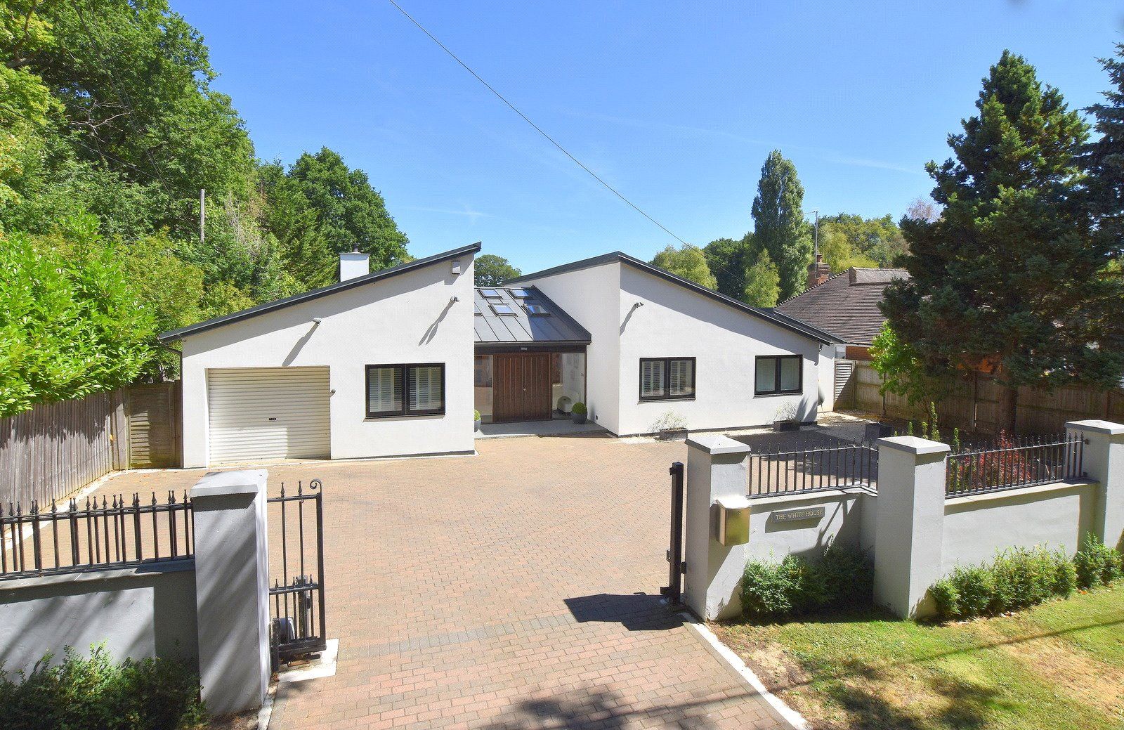 4 bed bungalow for sale in Long Reach, Ockham GU23 Zoopla