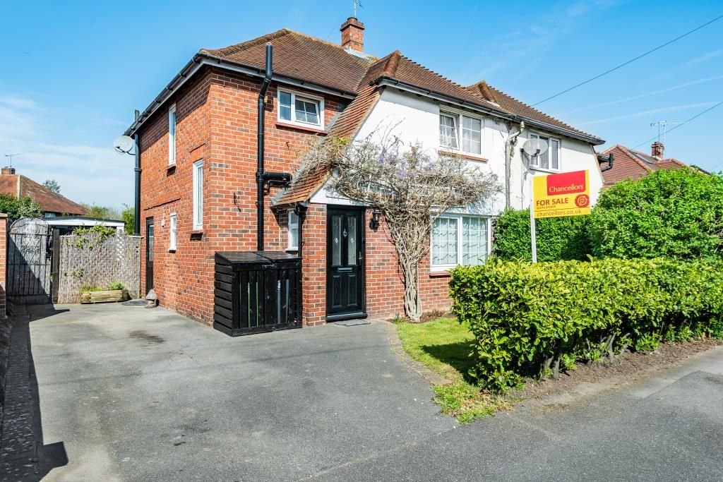 3 bed semidetached house for sale in Bagshot, Surrey GU19 Zoopla