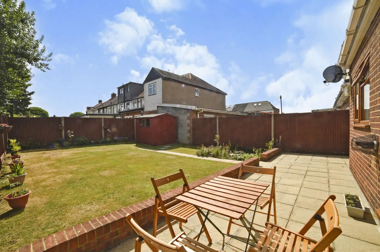 4 bed semidetached house for sale in Lady Margaret Road, Southall