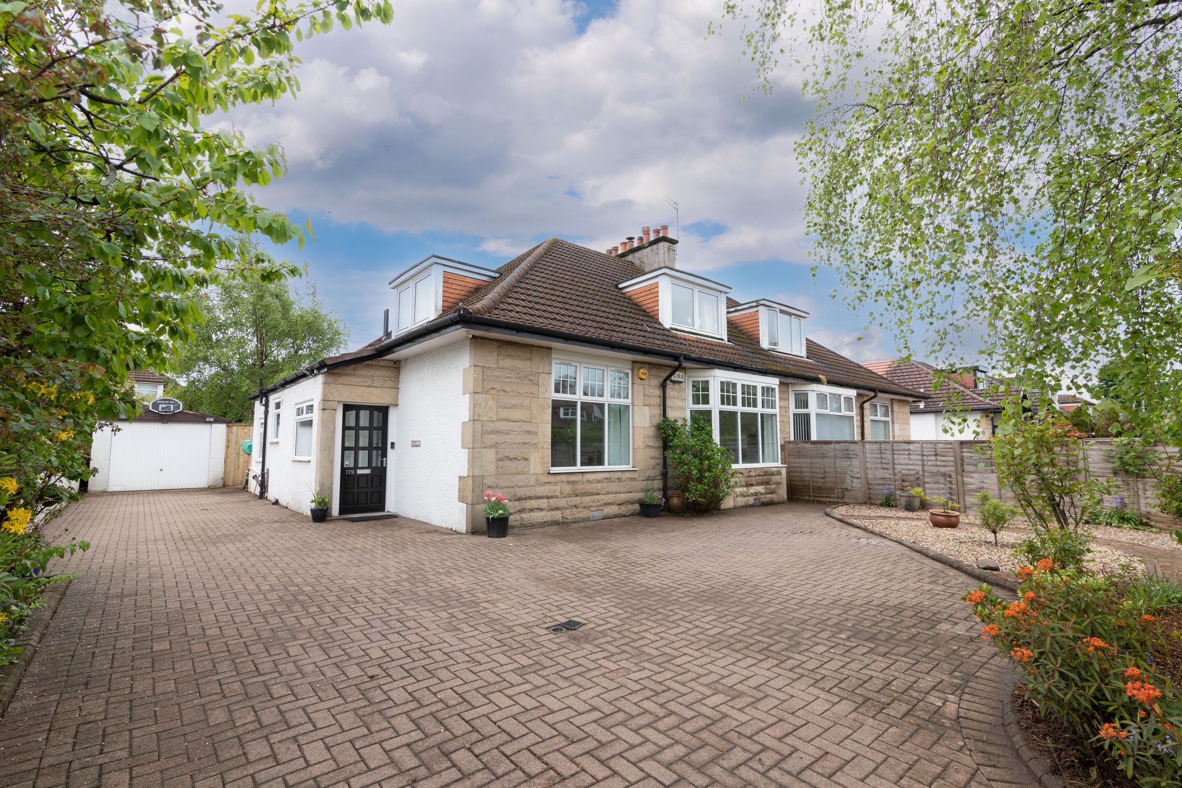 4 bed semidetached bungalow for sale in Titwood Road, Glasgow G41 Zoopla