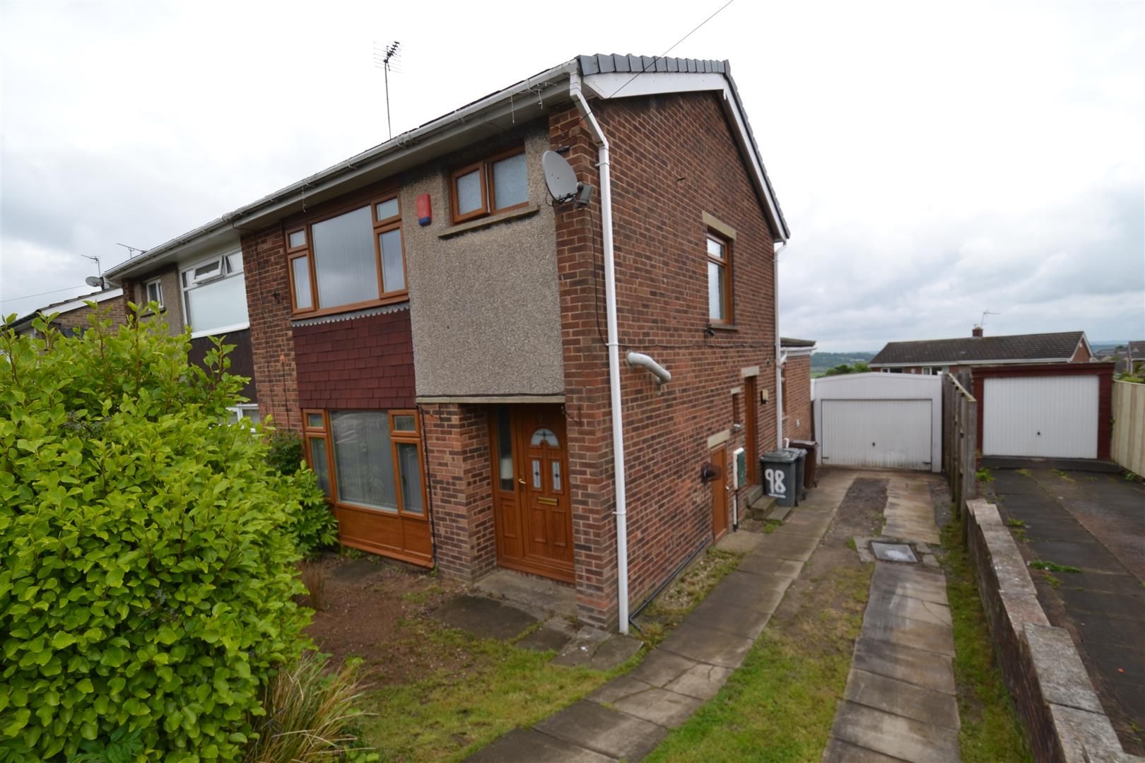 3 bed semidetached house for sale in Denbrook Avenue, Westgate Hill