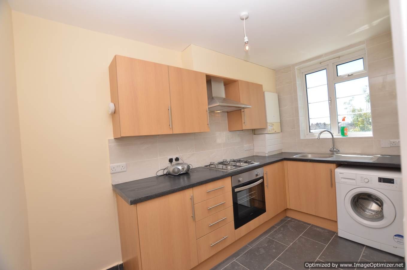 3 bed flat for sale in Victoria Road, Ruislip HA4 Zoopla
