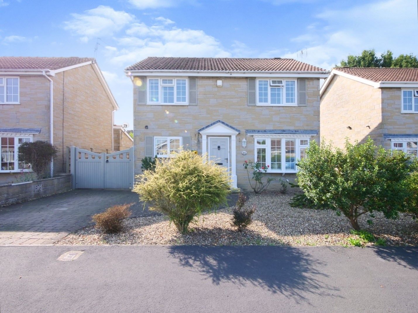 4 bed detached house for sale in Swarthdale, Haxby, York YO32 Zoopla