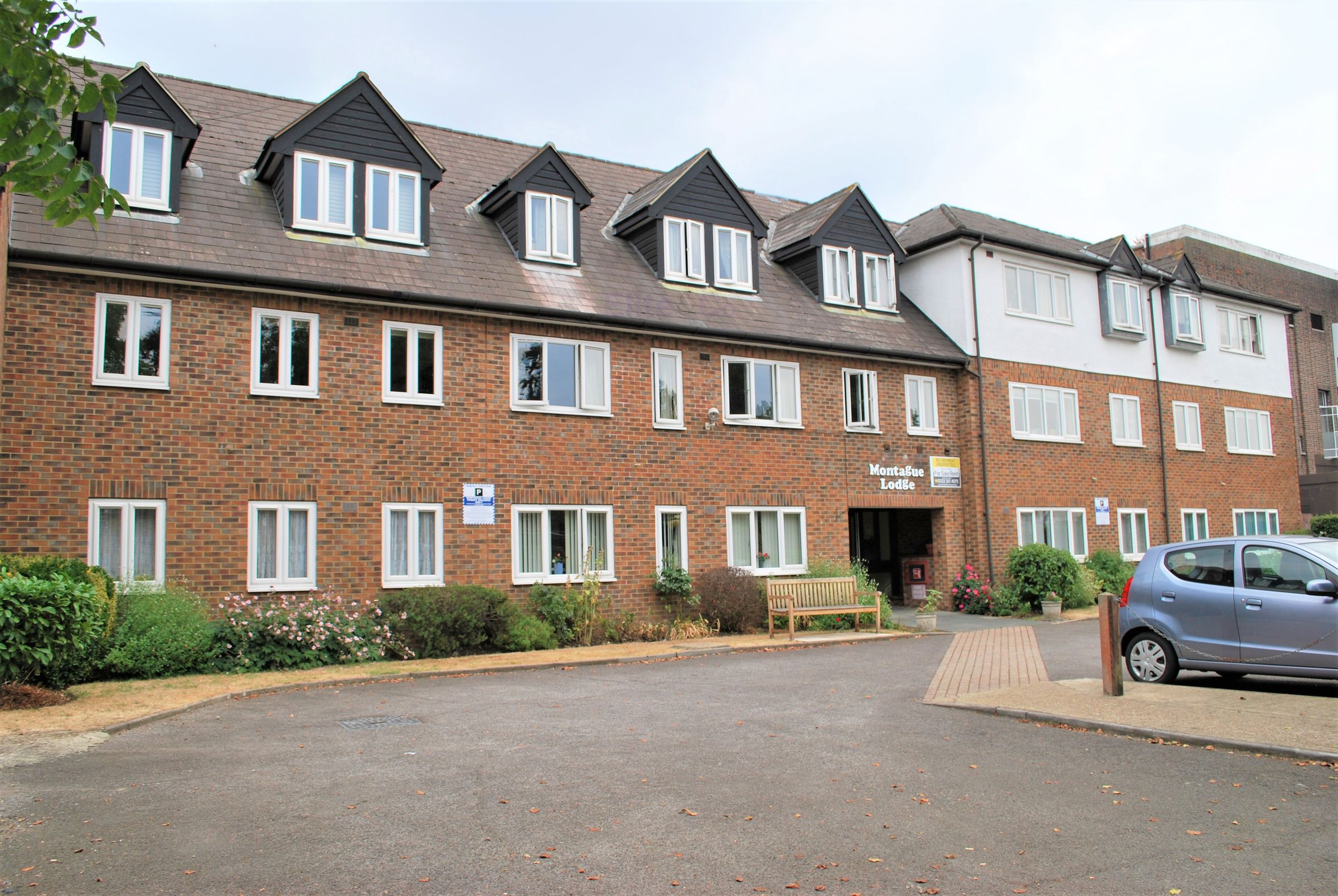 2 bed flat for sale in Rectory Road, Beckenham BR3 Zoopla