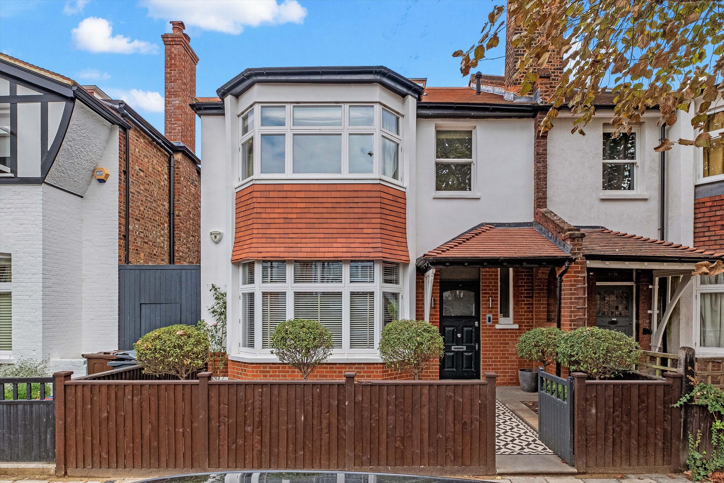 4 bed semidetached house for sale in Abinger Road, London W4 Zoopla