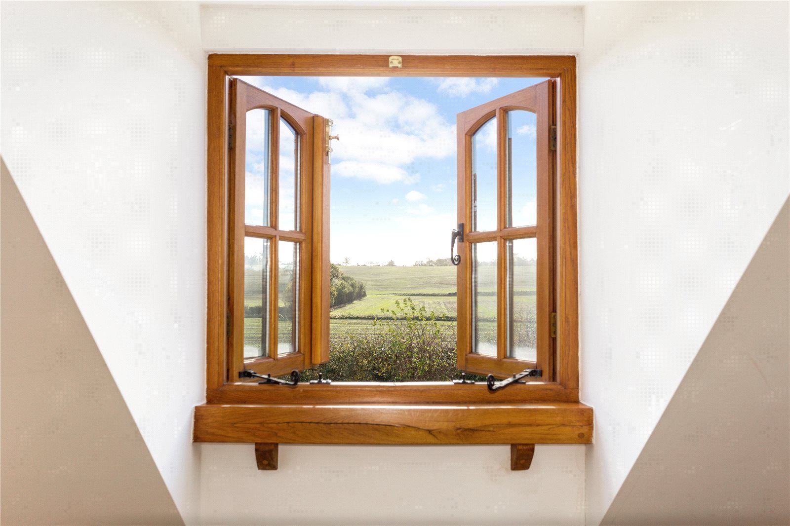 Hawes Hill Court, Drift Road, Windsor, Berkshire SL4