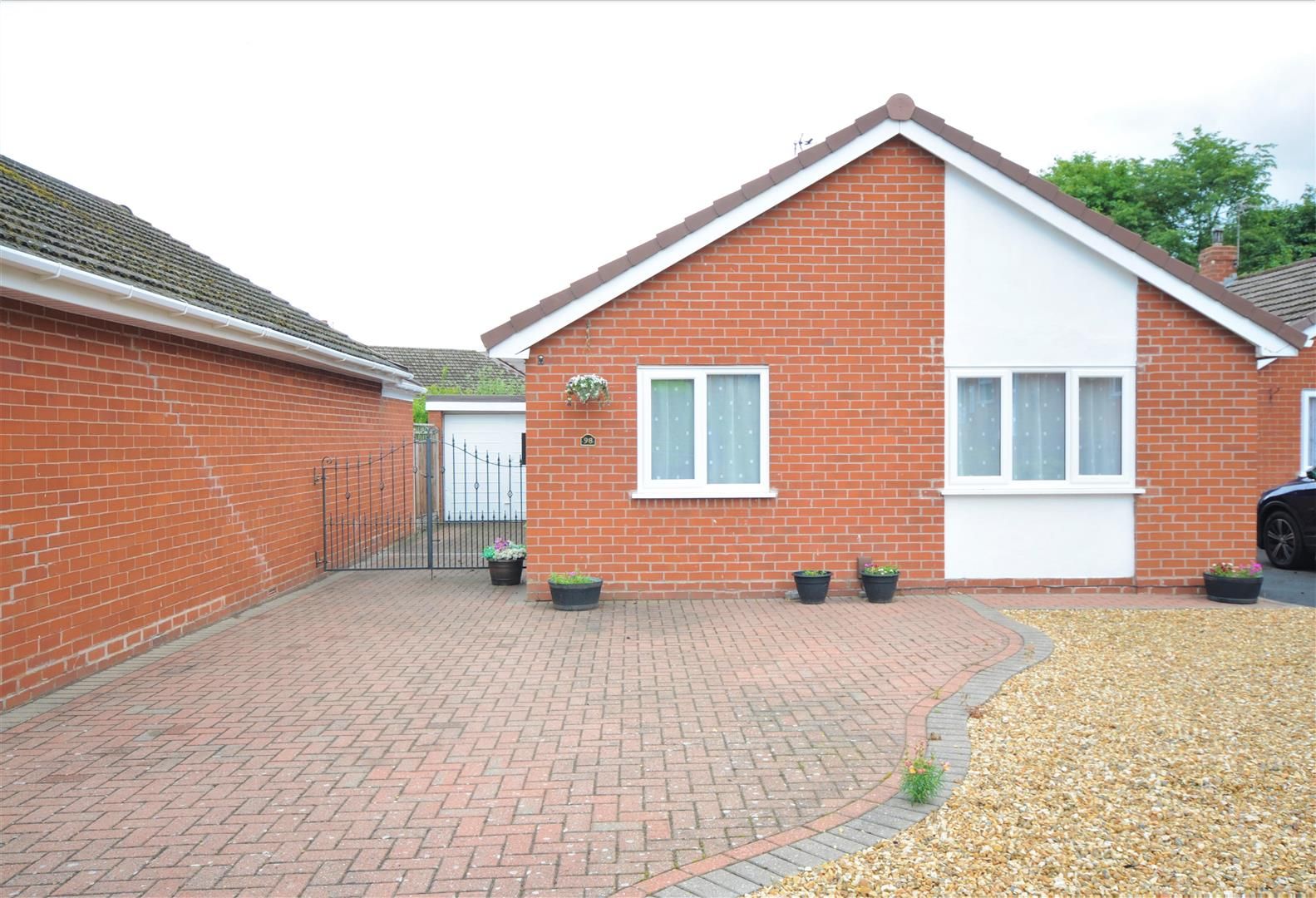 2 bed detached bungalow for sale in Spring Gardens, Stone ST15 Zoopla