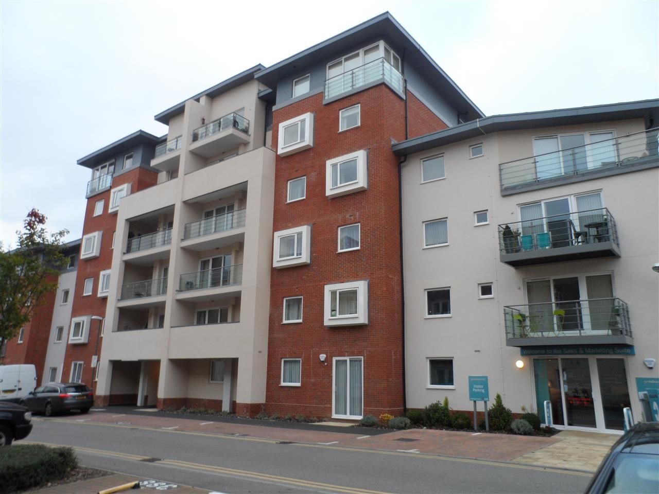 2 bed flat to rent in Stanton House, Grand Central, Aylesbury HP21 Zoopla