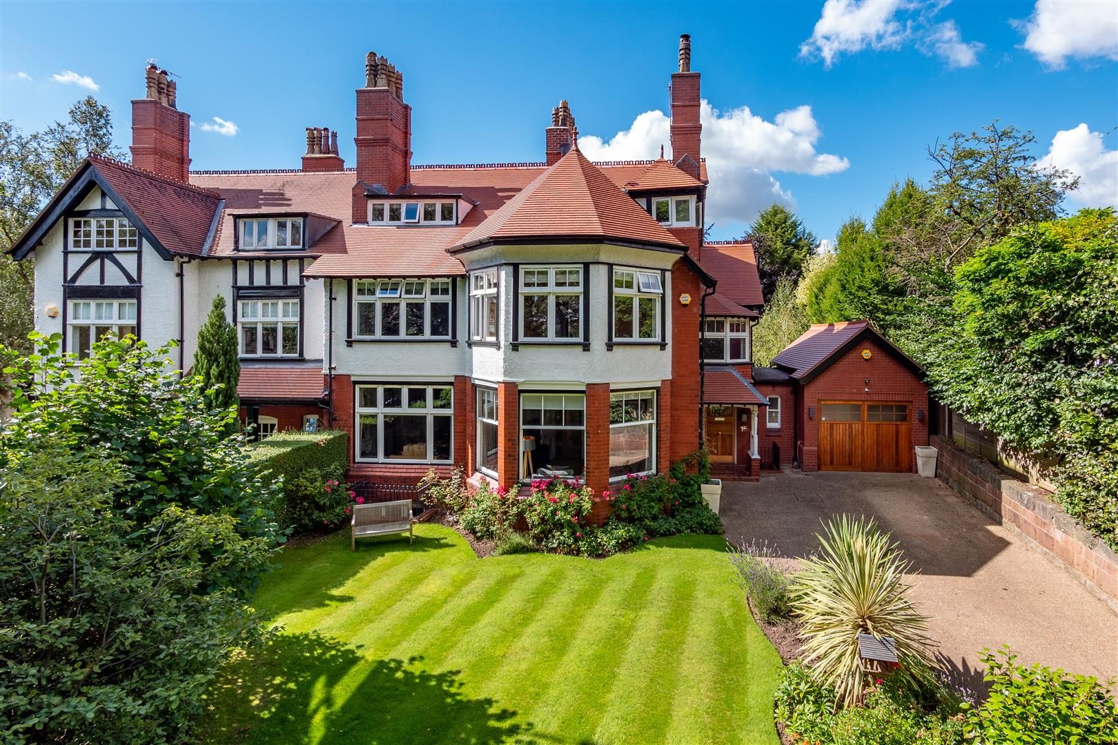 6 bed semidetached house for sale in Harrop Road, Hale, Altrincham
