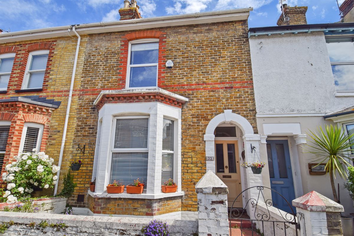 2 bed terraced house for sale in Nelson Road, Whitstable CT5 Zoopla