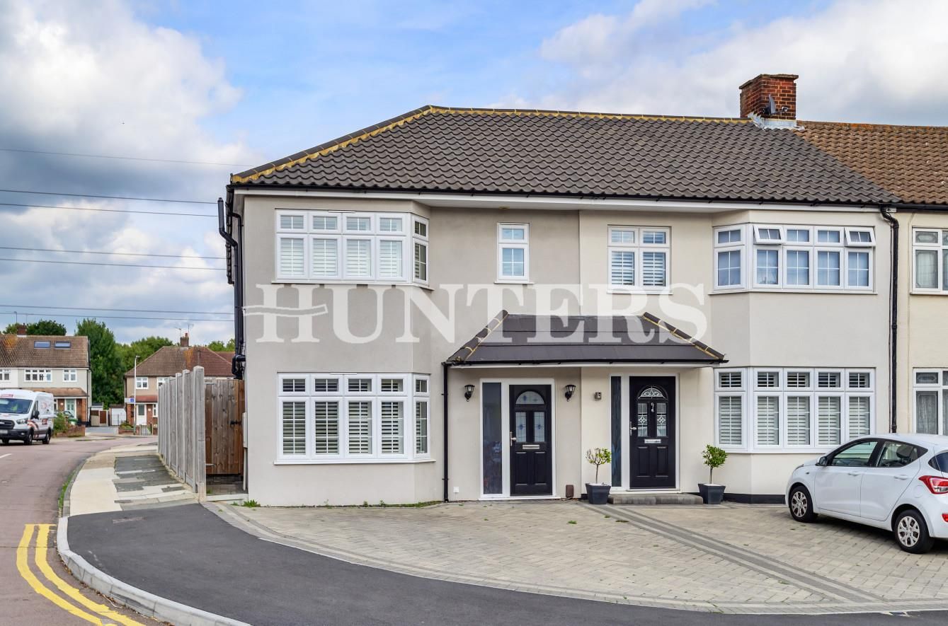 3 bed property for sale in Severn Drive, Cranham, Upminster RM14 Zoopla