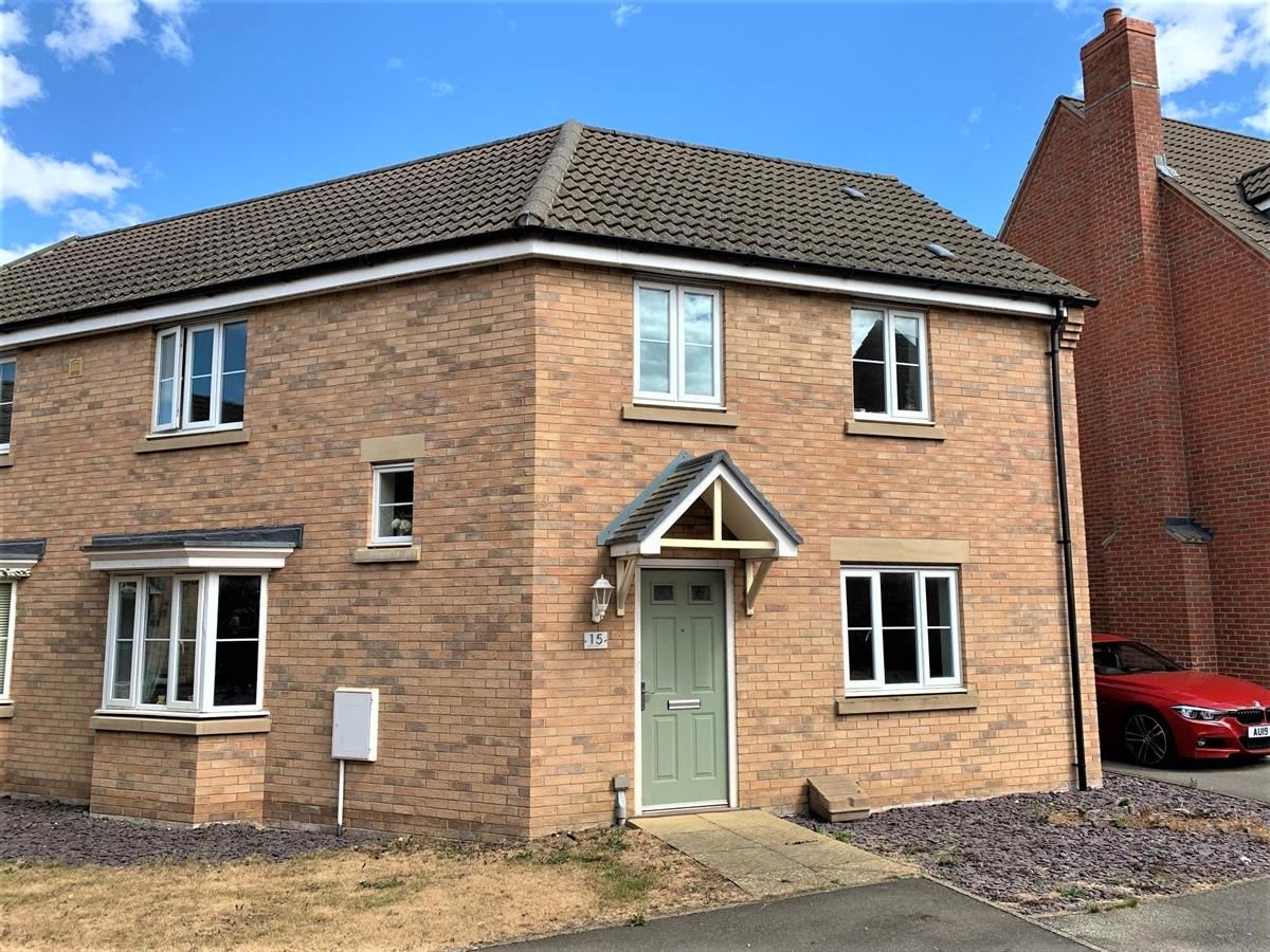 3 bed semidetached house for sale in Browning Chase, Littleport, Ely