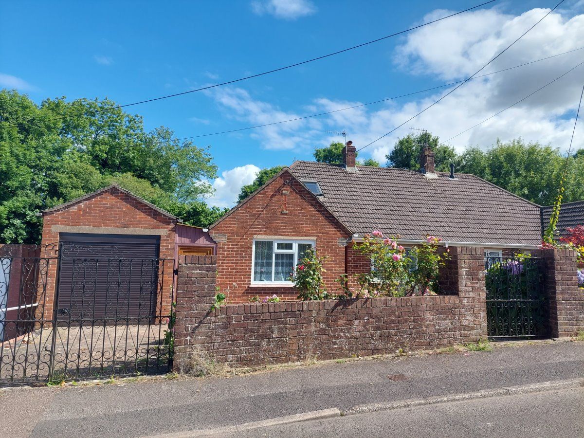 3 bed bungalow to rent in Road, Tiverton EX16 Zoopla