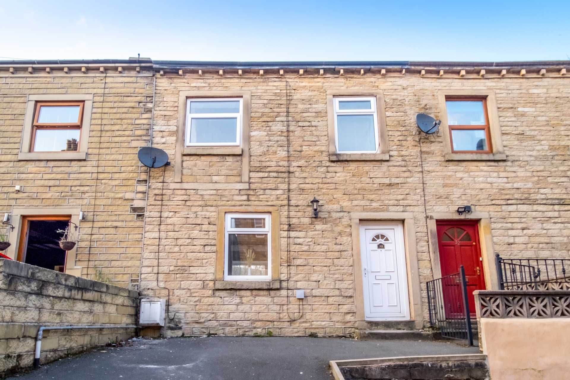 2 bed terraced house to rent in Holywell, Linthwaite HD7 Zoopla