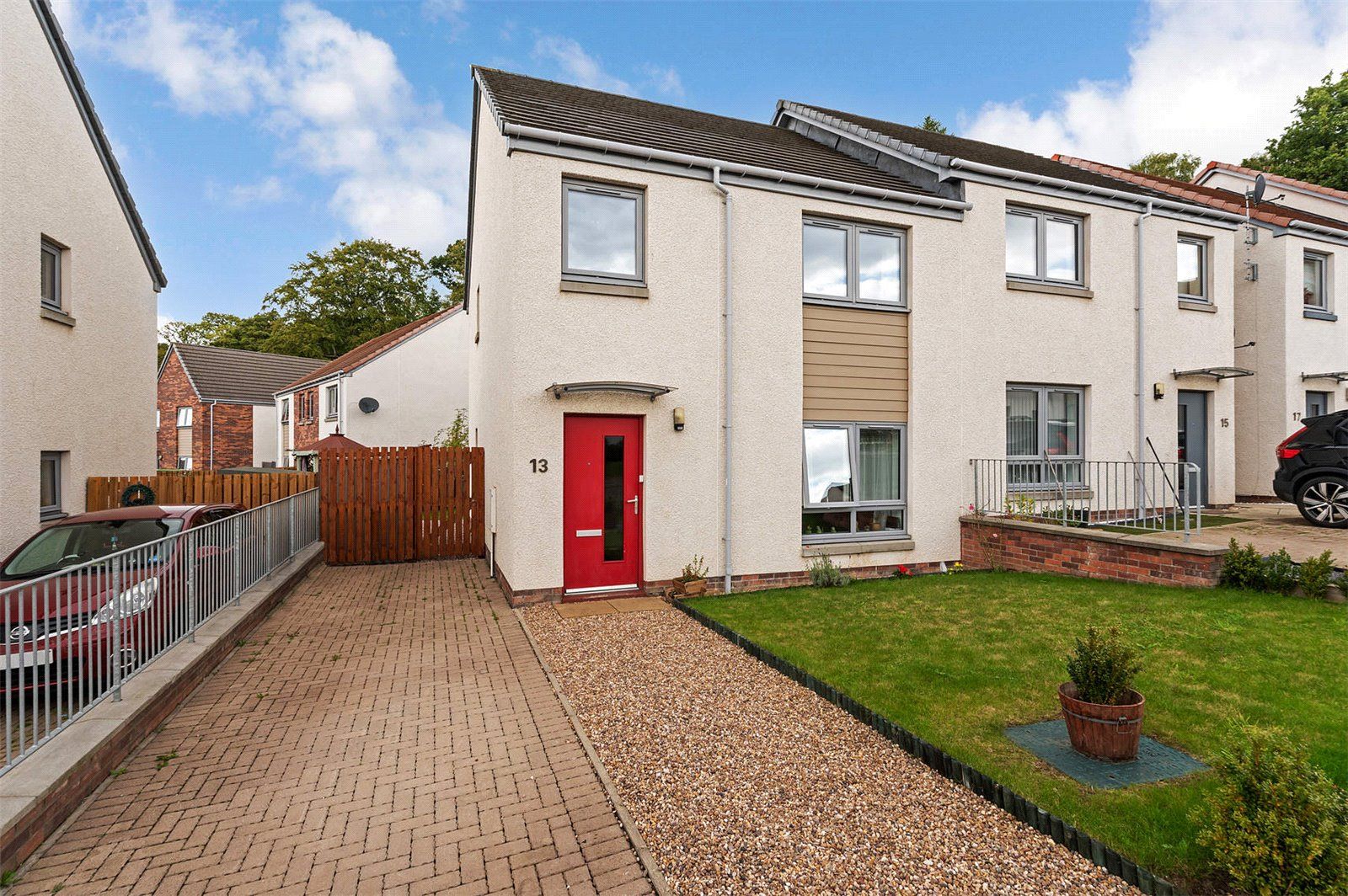 3 bed semidetached house for sale in Milligan Place, Kincardine, Alloa