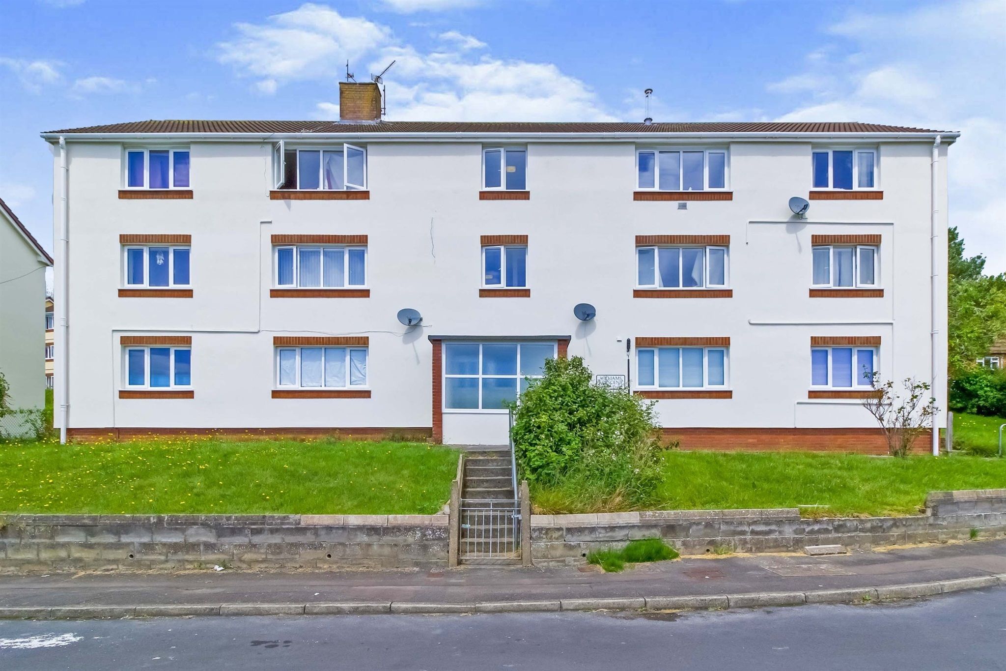 2 bed flat for sale in Williams Crescent, Barry CF62 Zoopla