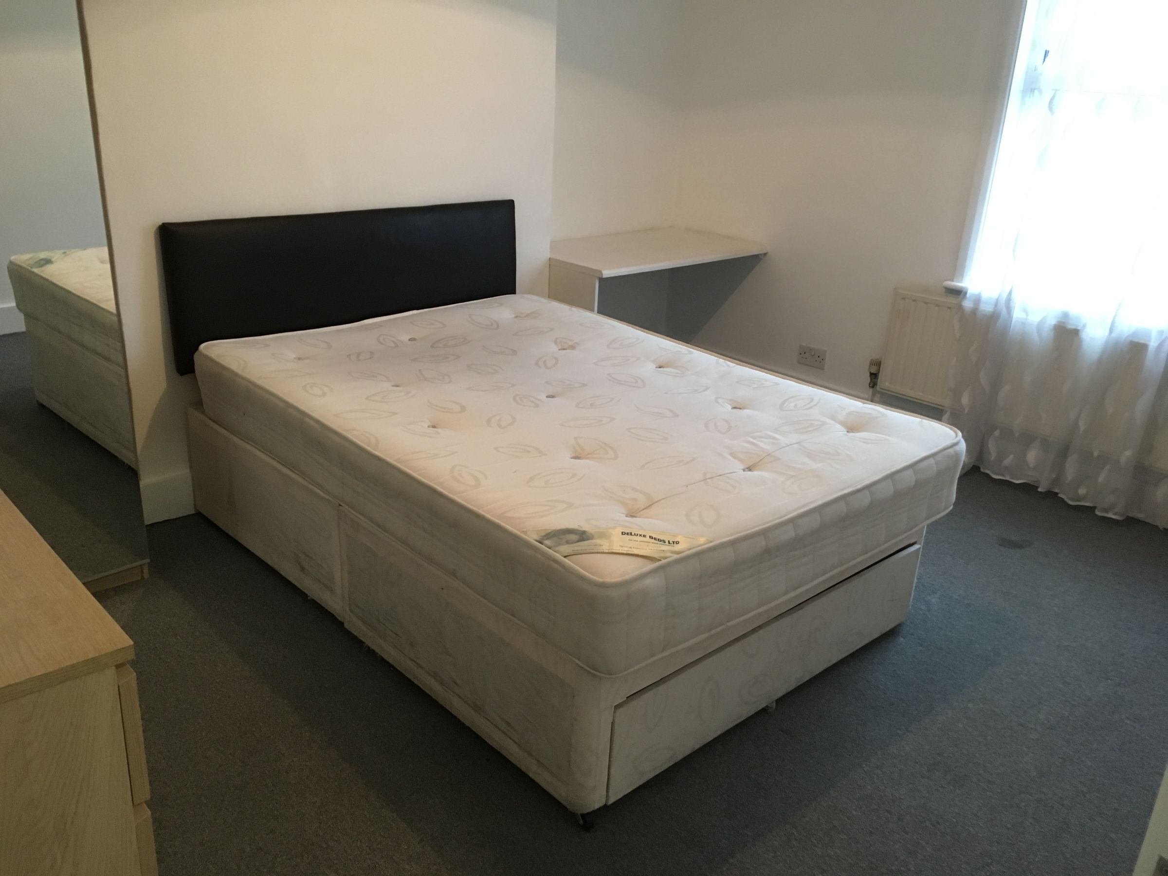 Room to rent in Very Near Drayton Green Road Area, Ealing W13 Zoopla