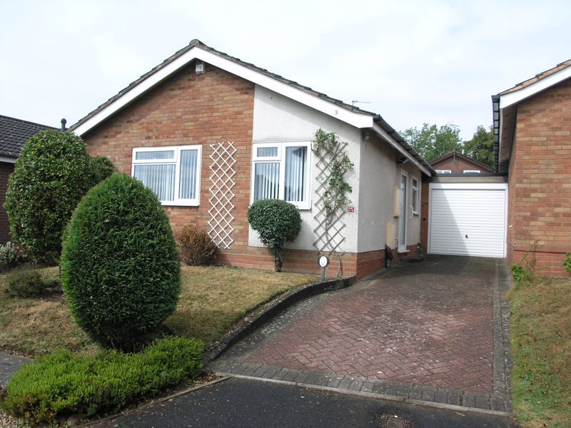 2 bed bungalow for sale in Hoosen Close, Halesowen B62 Zoopla