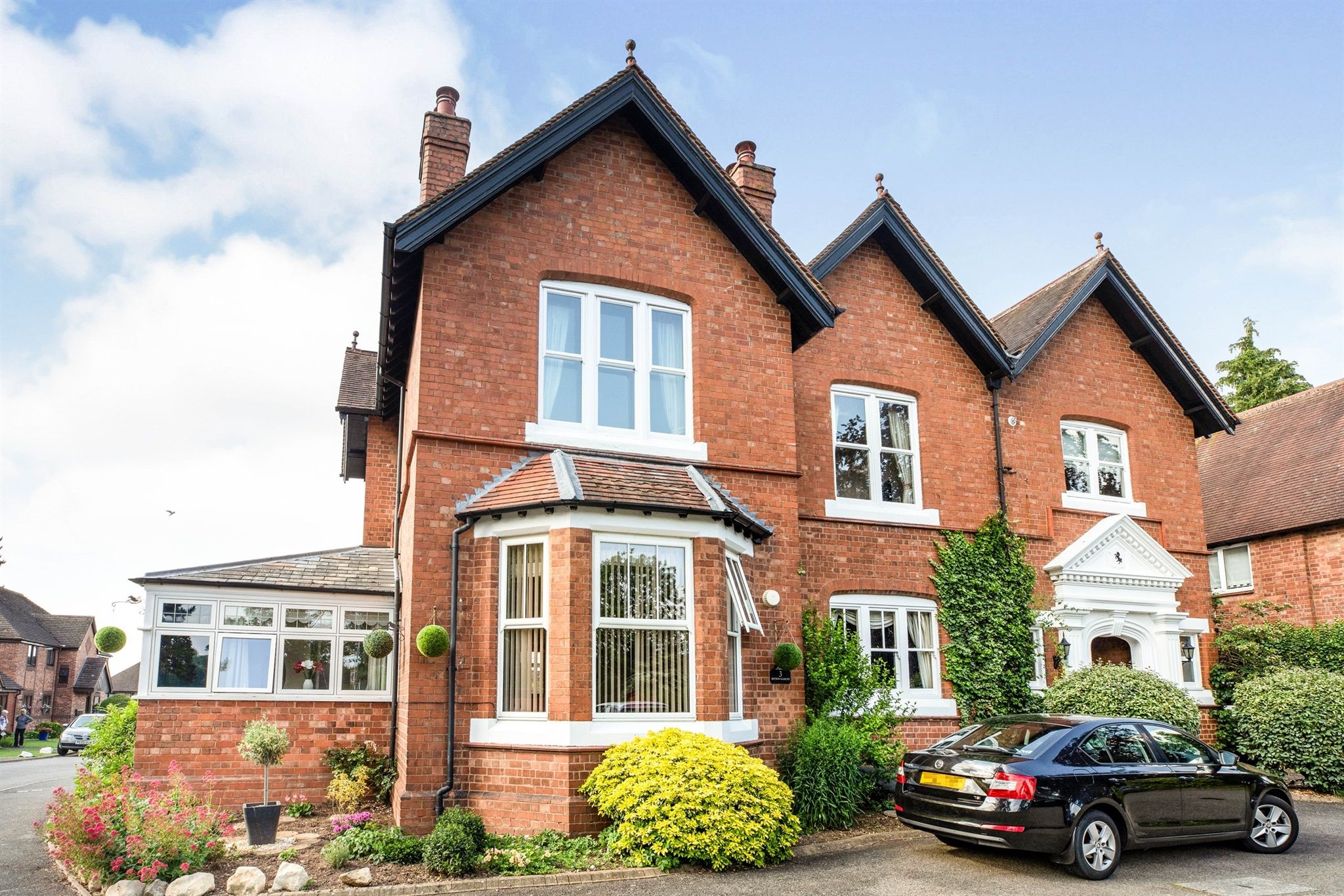 Holioake Drive, Warwick CV34  