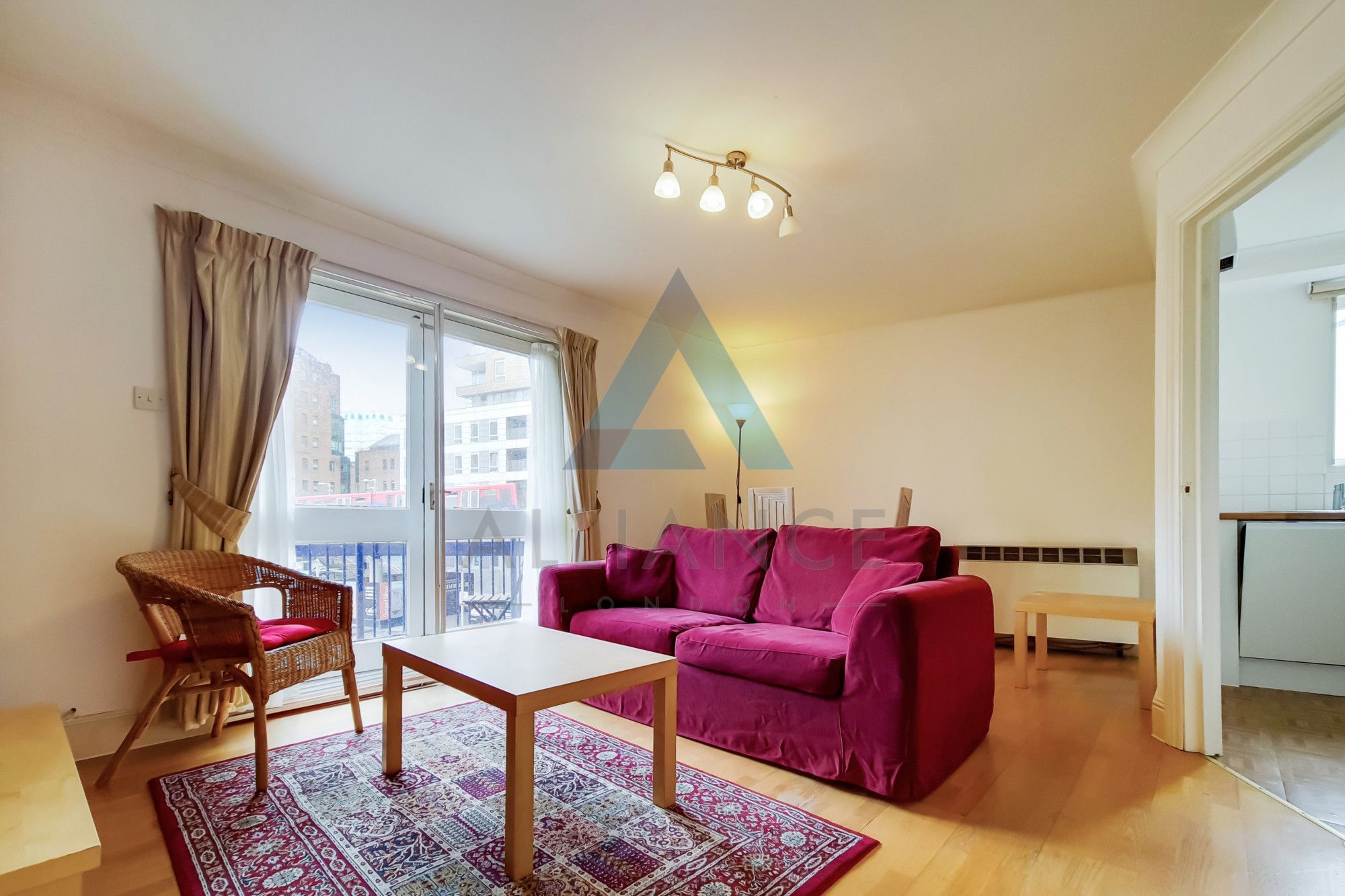 Peninsula Court, 121 East Ferry Road E14  