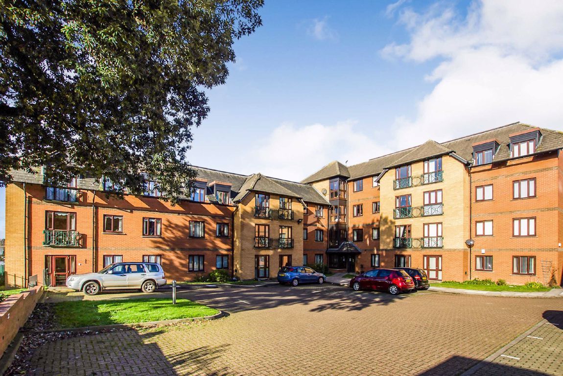 Oak Tree Court, Kettering, Northamptonshire NN16  