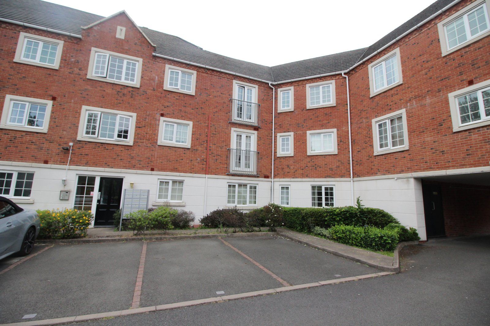 2 bed flat for sale in Donnington Court, Dudley, West Midlands DY1 Zoopla