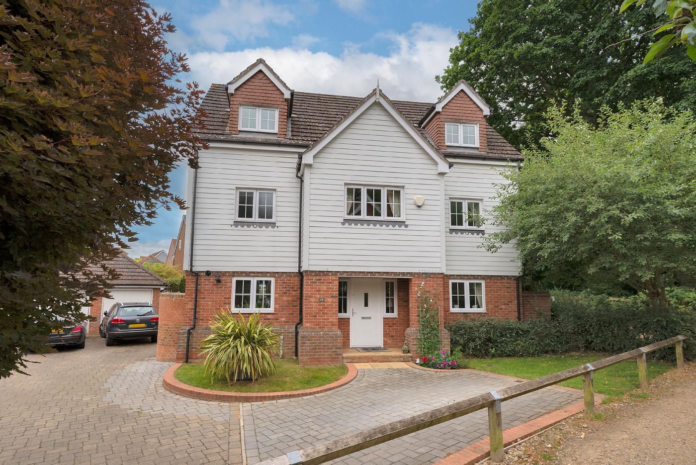 5 bed detached house for sale in Quindell Place, Kings Hill, West Malling ME19 Zoopla