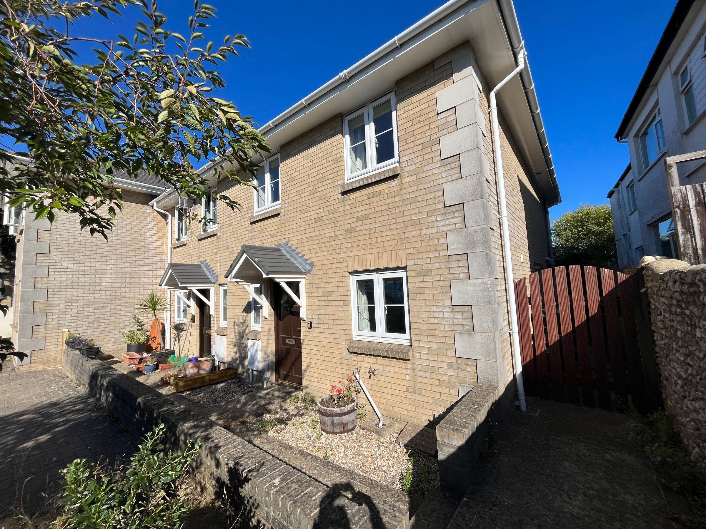 3 bed end terrace house for sale in Broadway, Sandown, Isle Of Wight PO36 Zoopla