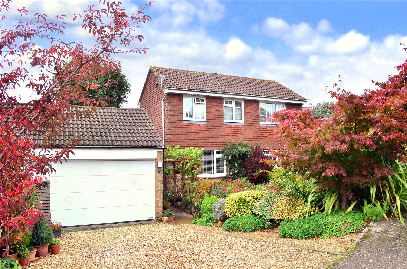 3 bed detached house for sale in Dormansland, Lingfield RH7 Zoopla