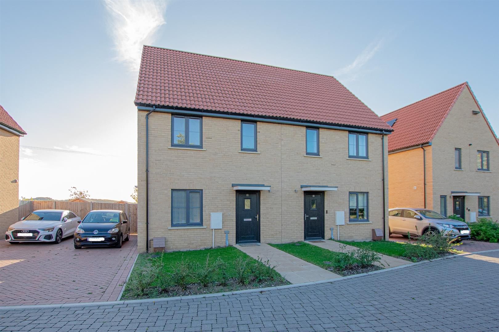 2 bed semidetached house for sale in Armistice Close, Fulbourn