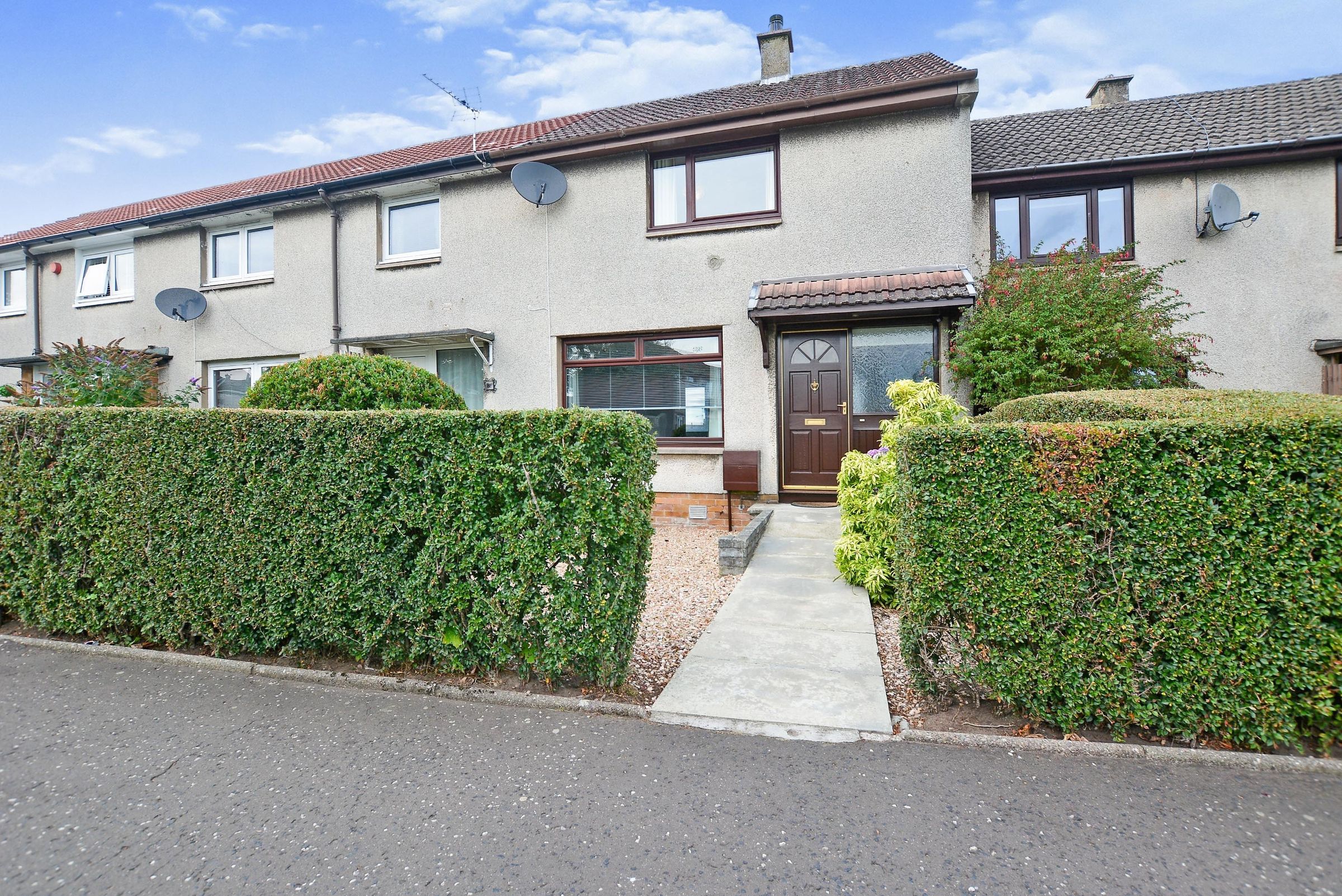 2 bed terraced house for sale in Broom Road, Glenrothes KY6 Zoopla