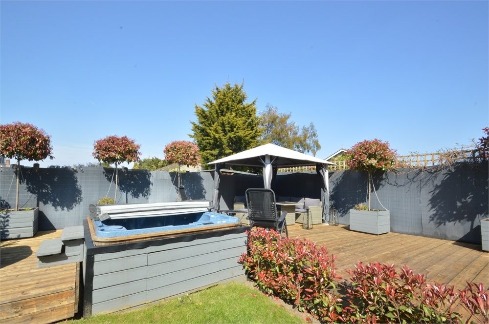 Station Crescent, Ashford, Surrey TW15  