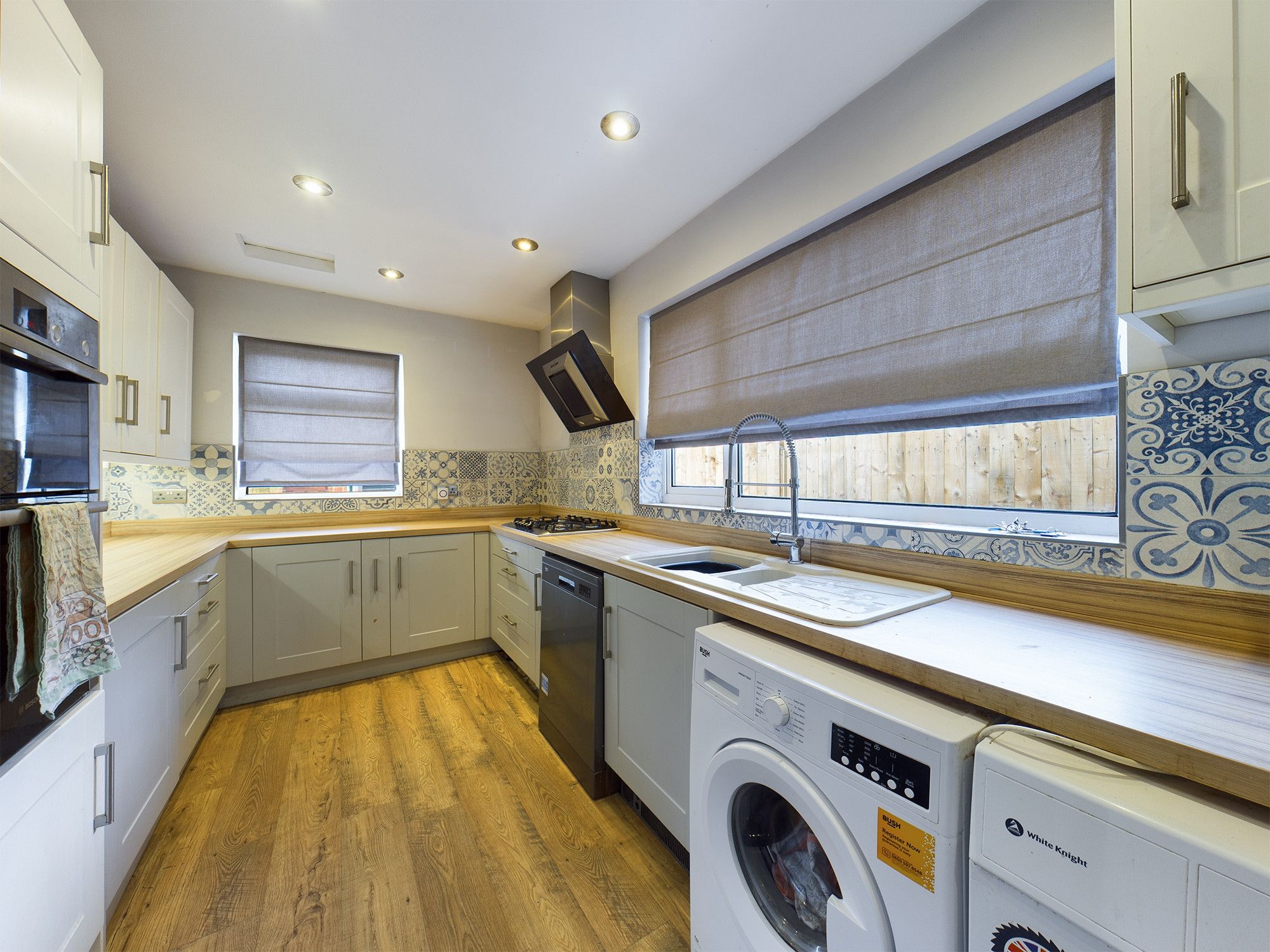 3 bed semidetached house for sale in Gillshill Road, Hull HU8 Zoopla