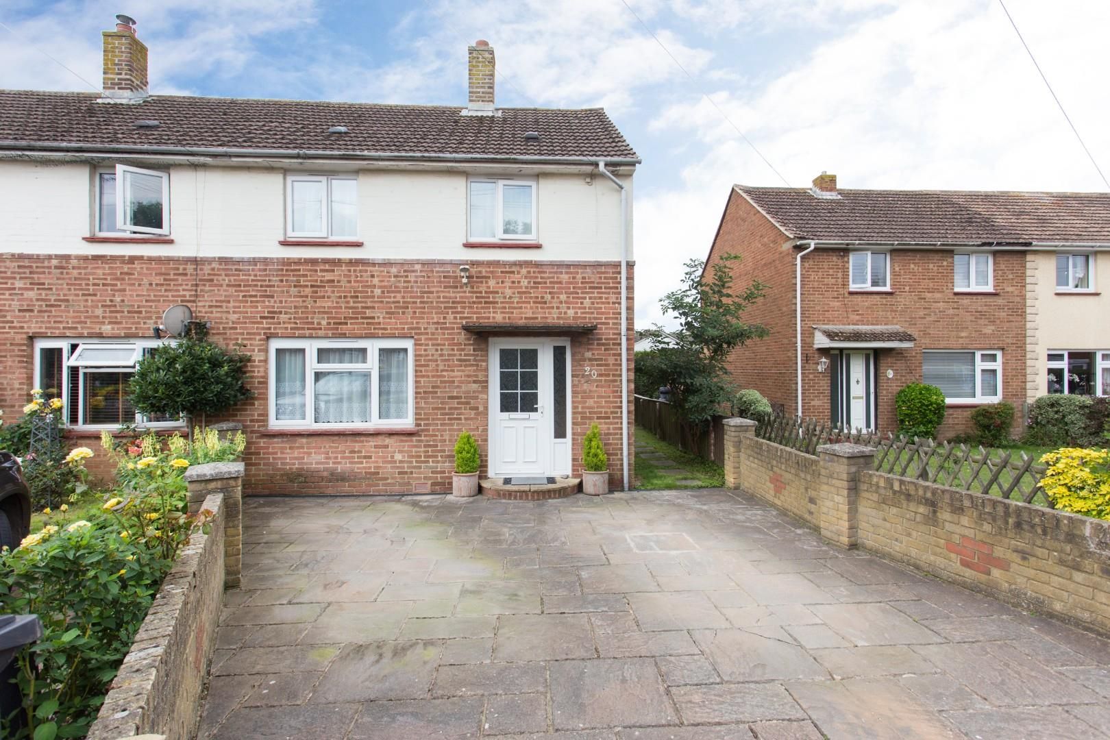 2 bed end terrace house for sale in Newman Road, Aylesham, Canterbury