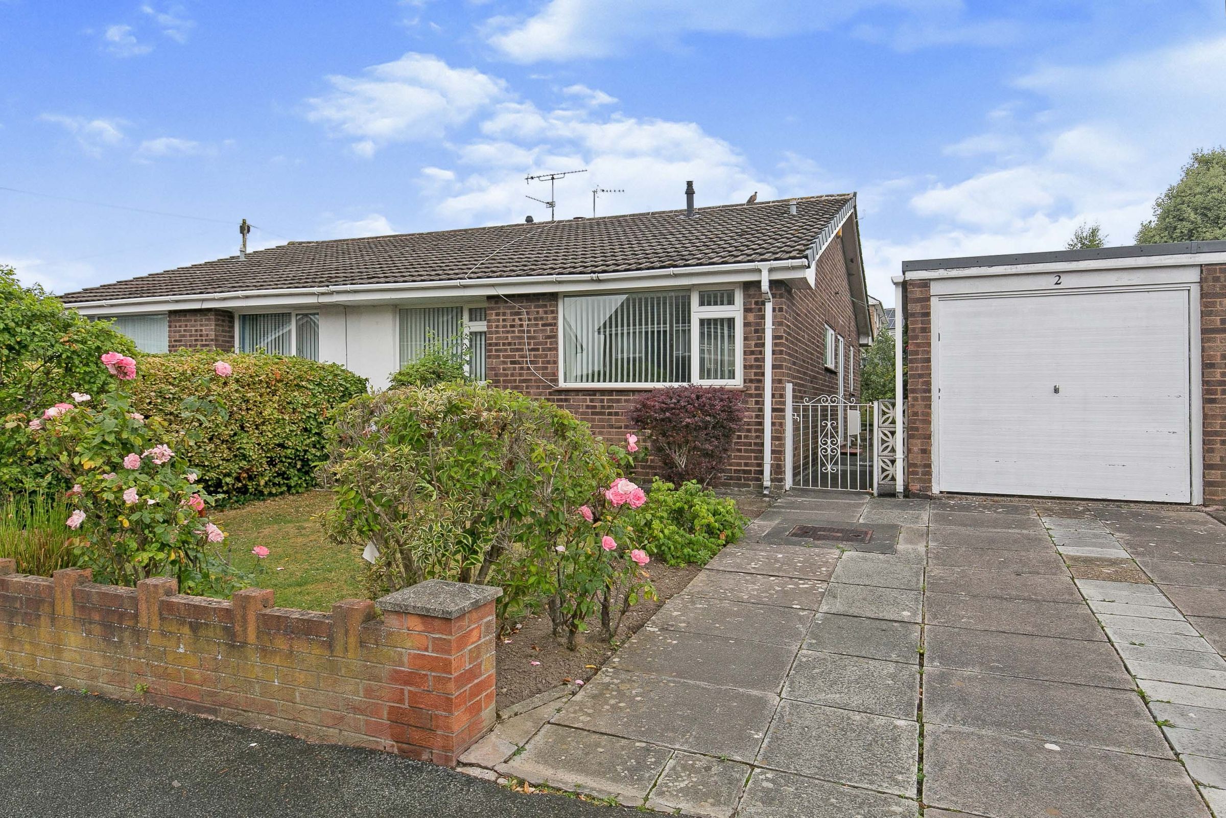 2 bed semidetached bungalow for sale in Daleside, Buckley CH7 Zoopla
