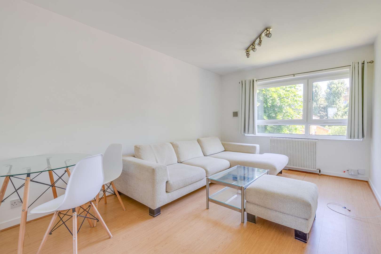 1 bed flat for sale in Bartholomew Close, Wandsworth, London SW18 Zoopla