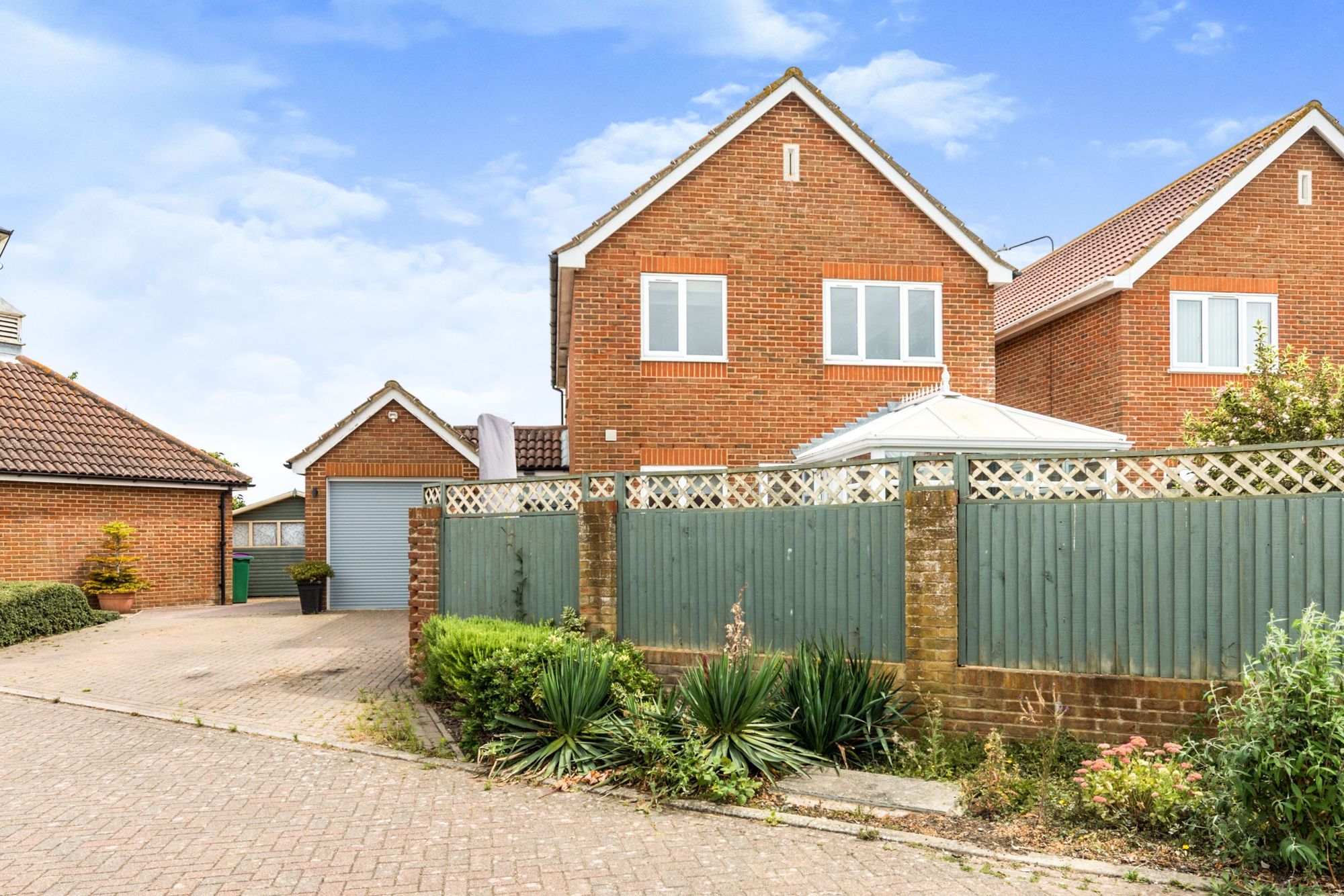 3 bed detached house for sale in Jesson Close, St. Marys Bay TN29 Zoopla